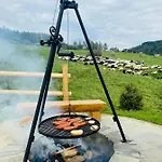 Osada Snozka - W Gorach Z Balia I Kominkiem シャレー クルシュコフツェ